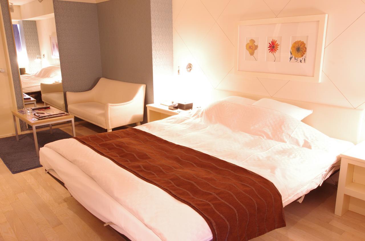 Blue Hotel Octa (Adults Only) Sapporo Exterior photo