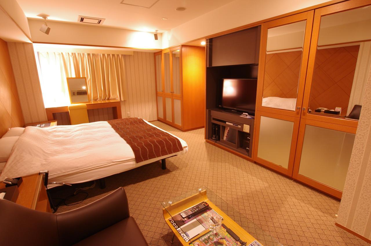 Blue Hotel Octa (Adults Only) Sapporo Exterior photo